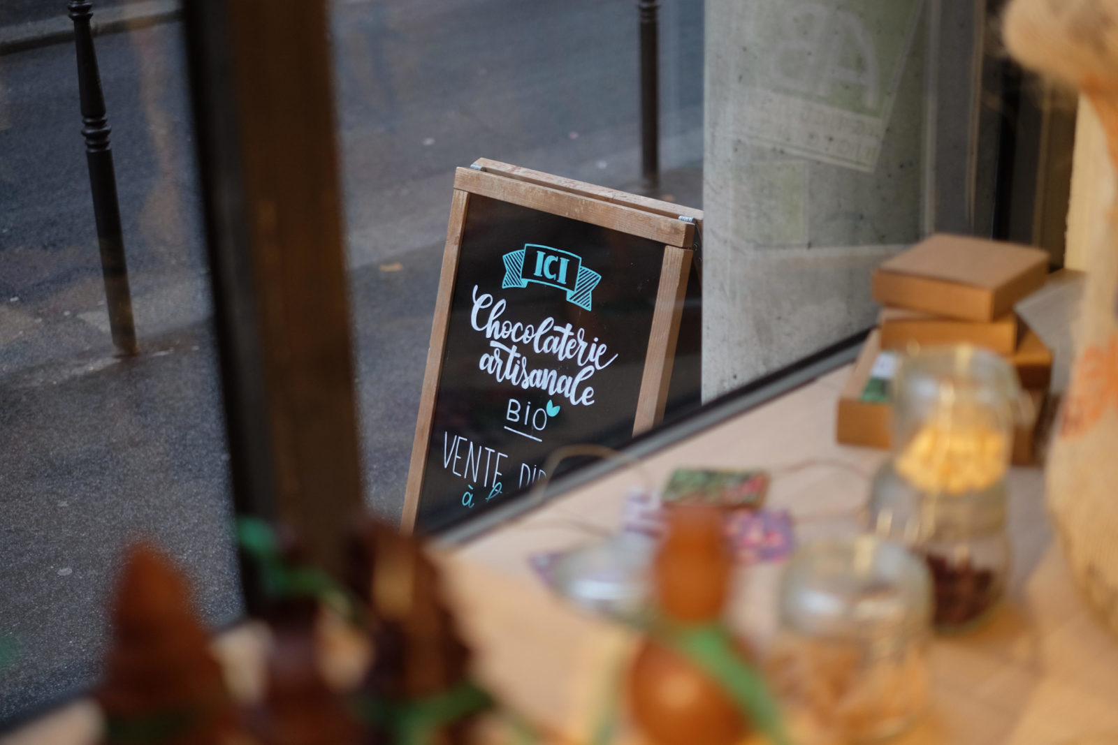 Vitrine atelier boutique Mon Jardin Chocolaté